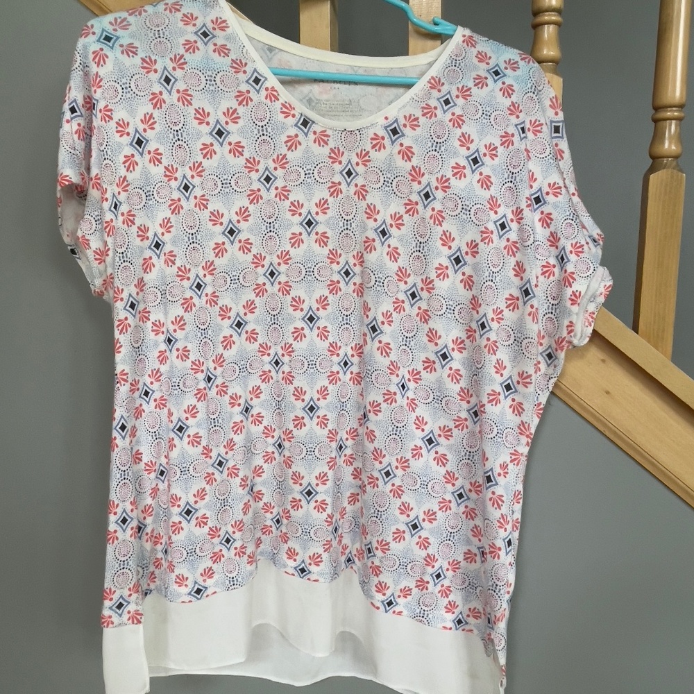 TALBOTS LIGHTWEIGTH FAUX LAYERED TOP SZ SMALL